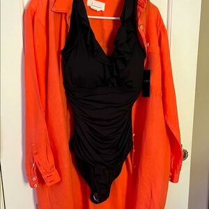 Lauren Ralph Lauren Black Bodysuit with V-Neckline and Ruched Detailing